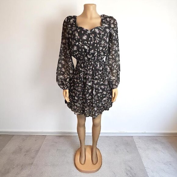 Black Ruffled Floral Short Dress - Picture 3 of 9